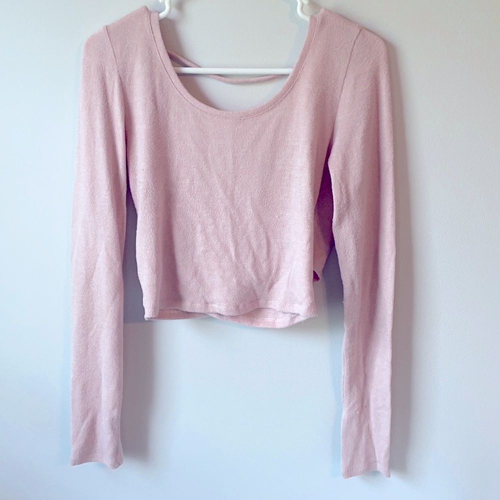 Open back crop long sleeve sweater.